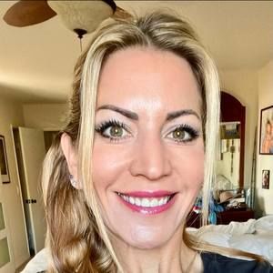 Meet your Posher, Angie